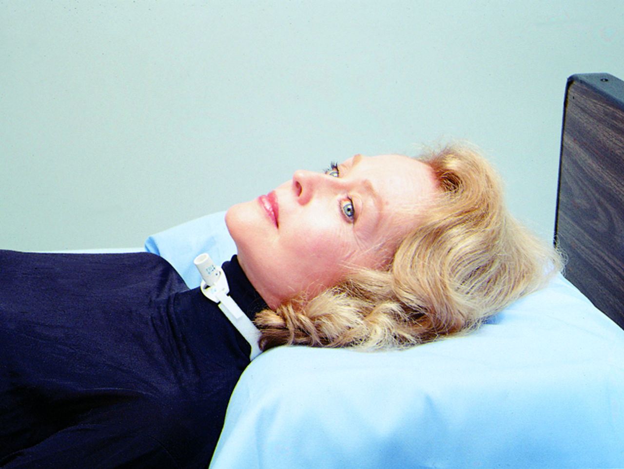 Skil Care-904110 Trachea Universal Tube Holder 2 Piece Contstruction