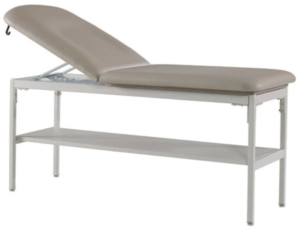 Mesa de tratamiento con superficie contorneada y respaldo ajustable de Graham Field
