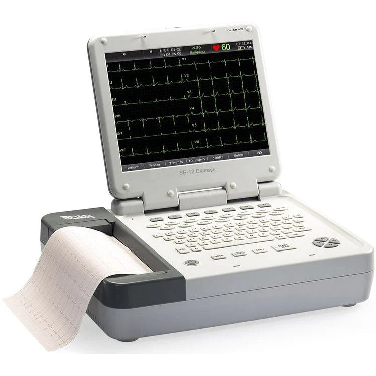 ECG EDAN de doce canales, estilo portátil, pantalla táctil de 12" y teclado. ECG en reposo estándar con actualización de esfuerzo opcional disponible. Teclas de acceso rápido para estrés integradas en el teclado.