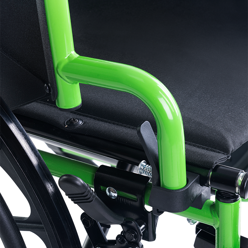 Dynarex ELR GreenLine Wheelchair 20"x16" With ELR