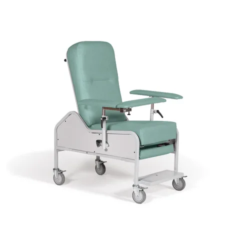 Marketlab Extra-Wide Reclining Blood Draw Chairs