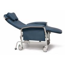 Graham Field Deluxe Wide Recliner – Preferred Care® Series