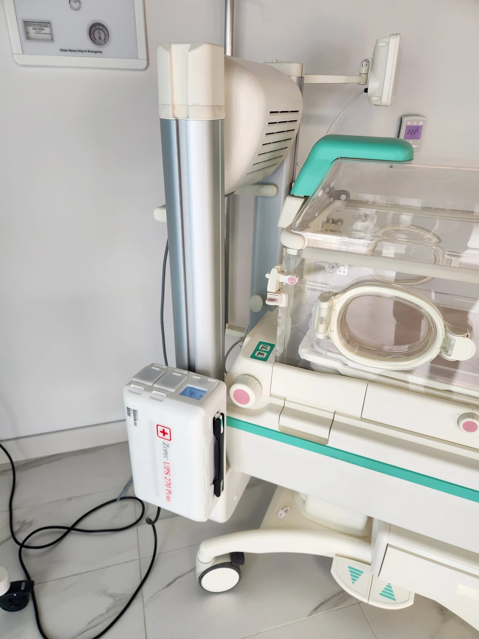 Zopec Medical-IMB-ATOM Incubator Mounting Bracket Kit for ATOM Model 100/101/103 1/ea (Use Discount Code VMS5 for Extra 5% Off)