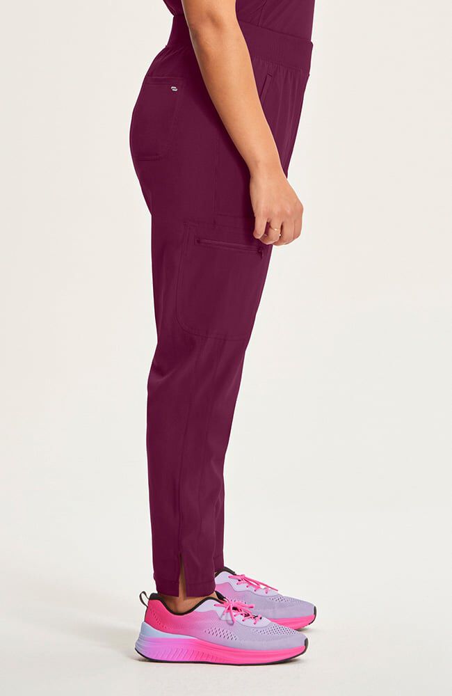 Infinity Women's Mid Rise Tapered Leg Pull-On Scrub Pant - Tall