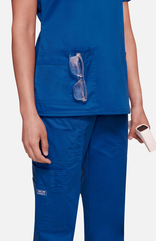 Cherokee Medical Allura Women’s Three front pockets V-Neck Top