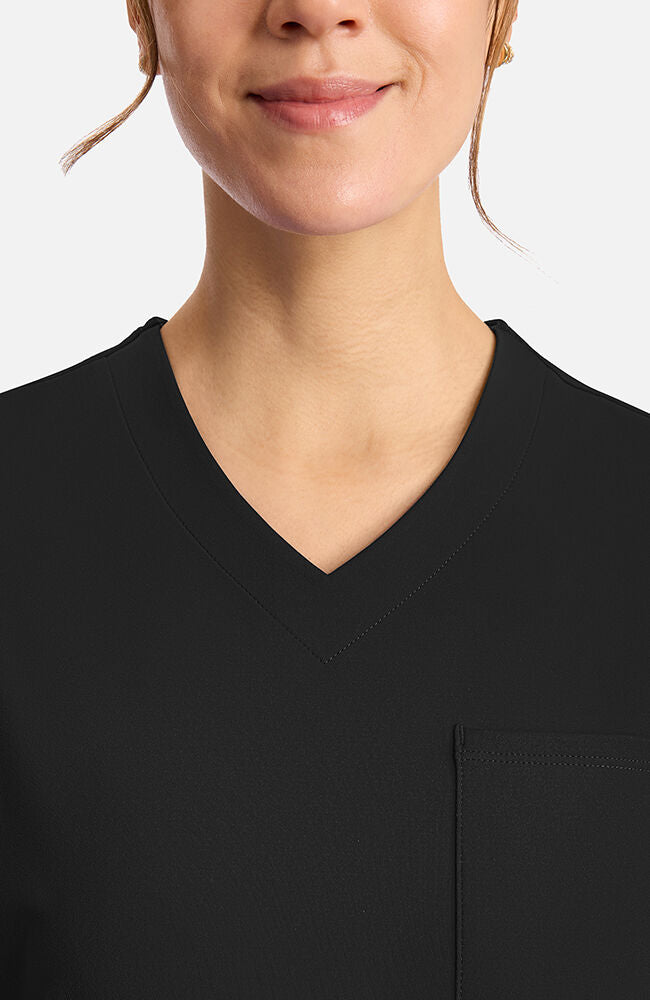 Cherokee Medical Allura Women’s Tuckable V-Neck Top