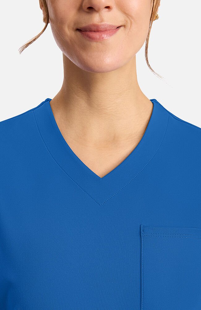 Cherokee Medical Allura Women’s Tuckable V-Neck Top