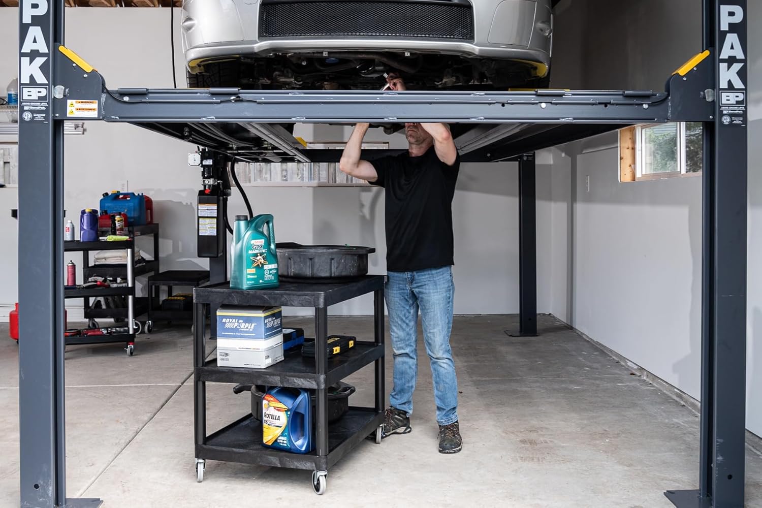 Luxor-HE33-B Utility Cart - 3 Shelves Structural Foam Plastic