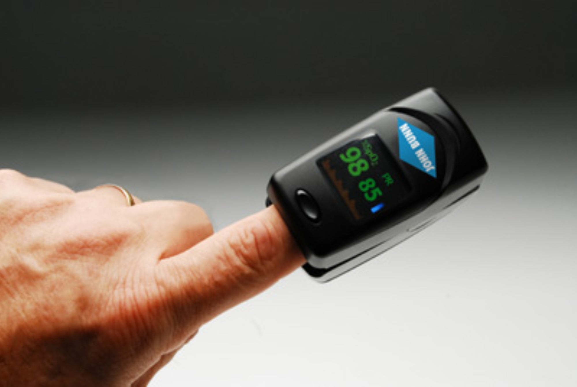 Graham Field John Bunn Finger Pulse Oximeters