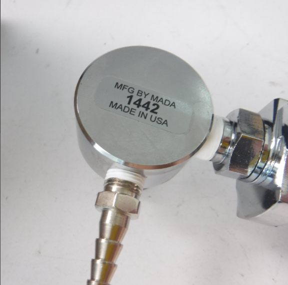 Mada Medical-1442 Mini Oxygen Regulator w/o Contents Gauge (1 EA)