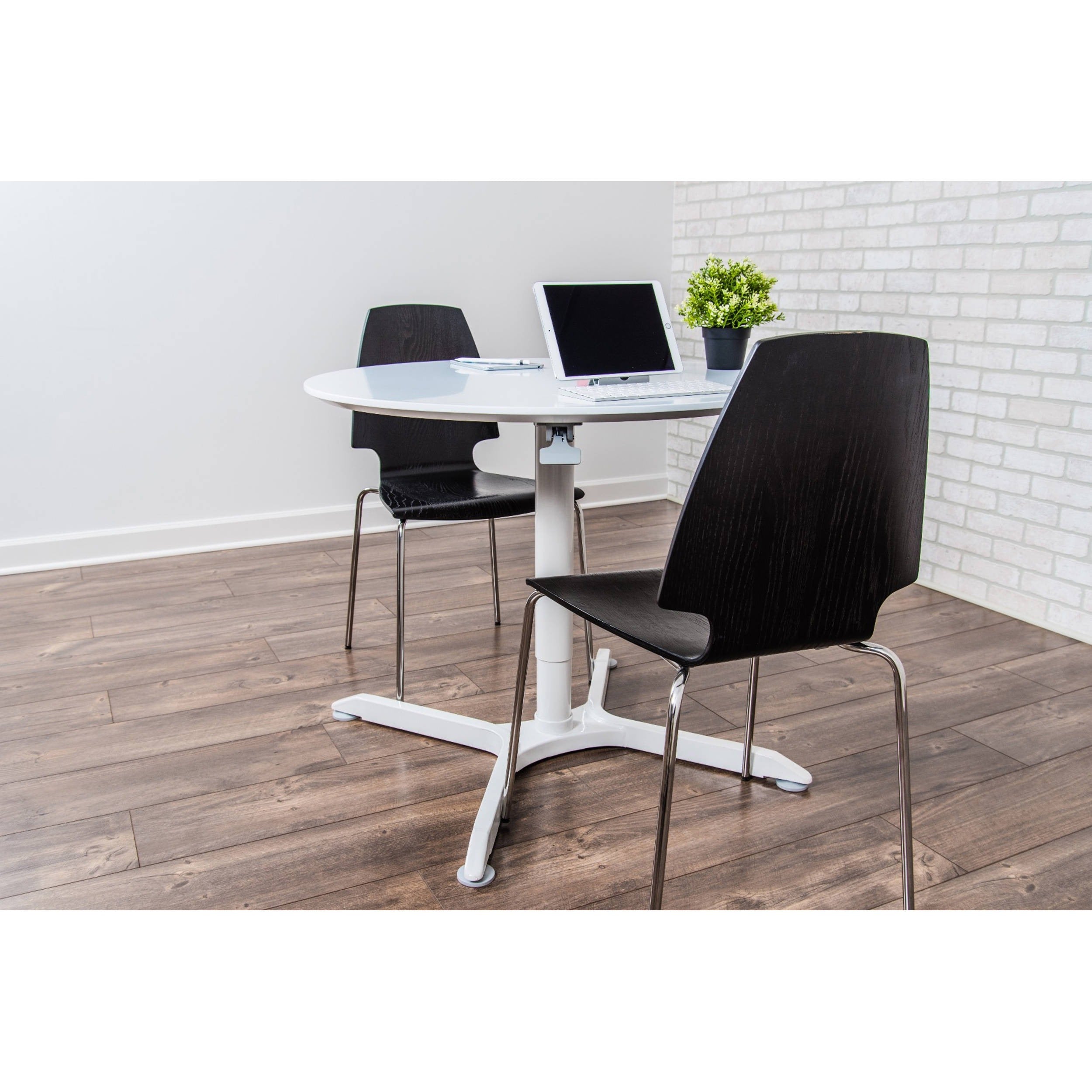 Luxor Pneumatic Height-Adjustable Round Café Table